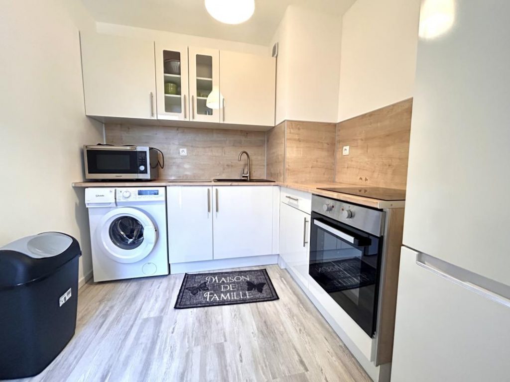 Grand T1 meublé – Parfait Etat